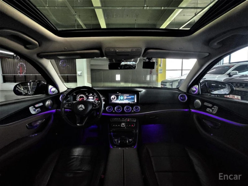 Mercedes-Benz E 220, снимка 7 - Автомобили и джипове - 52899851