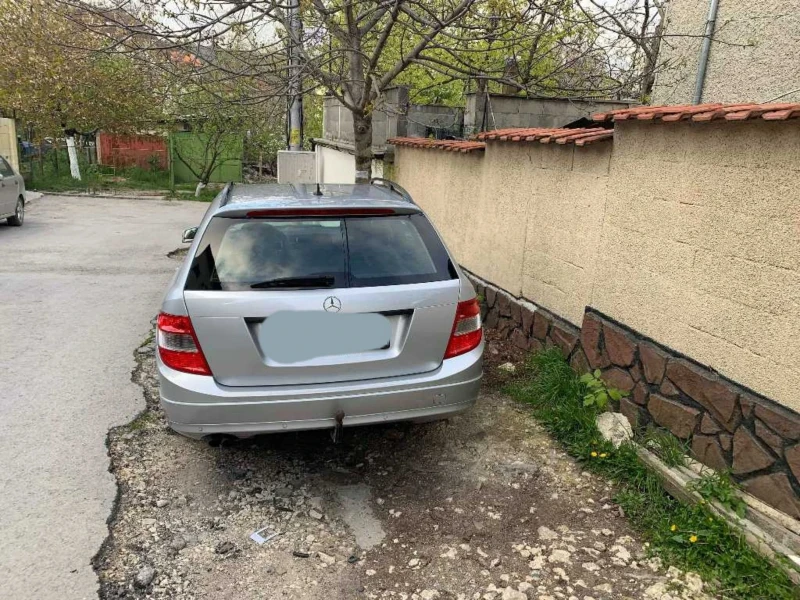 Mercedes-Benz C 200 комби, снимка 4 - Автомобили и джипове - 53432517