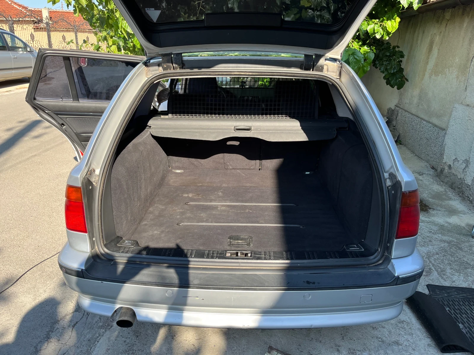 BMW 520 2.0i | Mobile.bg — изображение 11