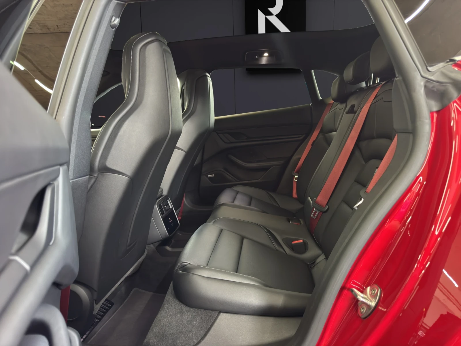 Porsche Taycan 4S* CROSS TURISMO* PANO* BOSE* 360CAM* DISTR* KEYL | Mobile.bg   16