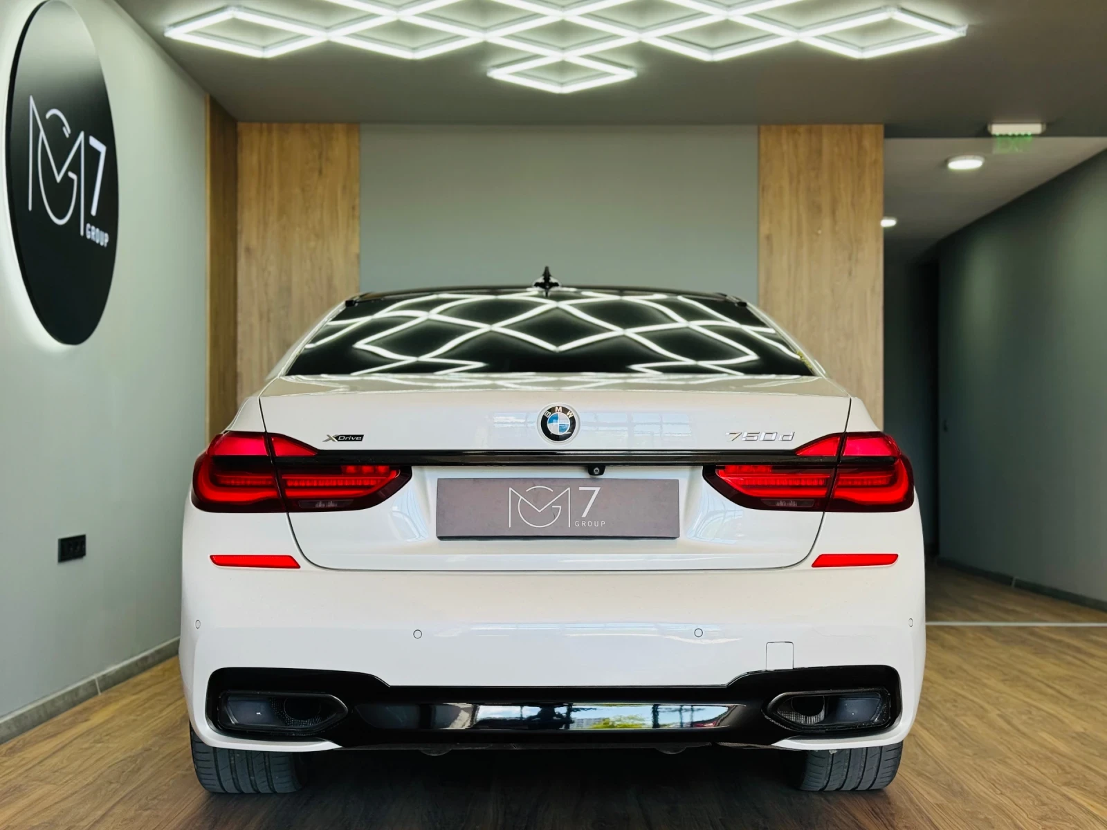 BMW 750 d xDrive M Sport * 1 Собственик*  - изображение 2