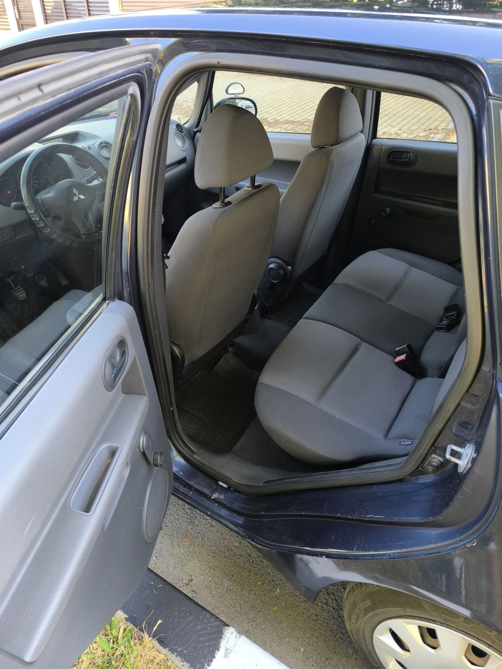 Mitsubishi Colt Di-D - изображение 9