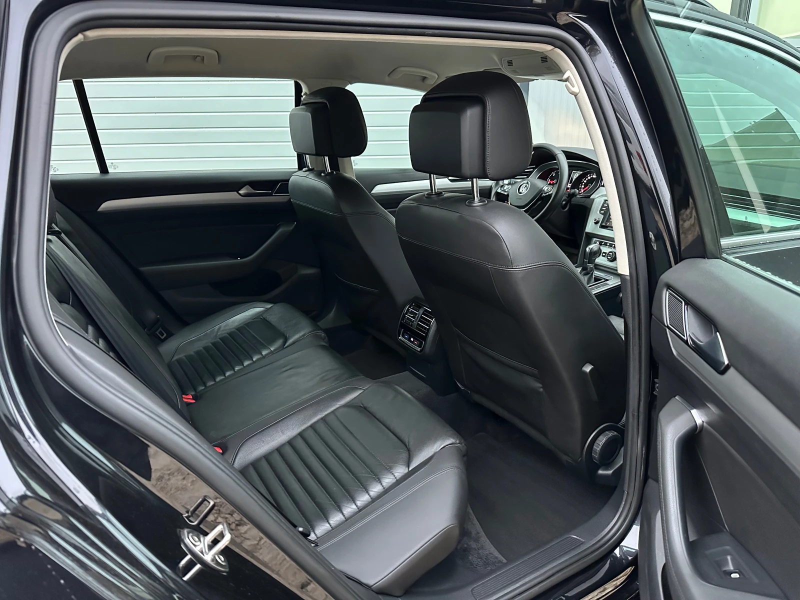 VW Passat 2.0TDI     | Mobile.bg   13