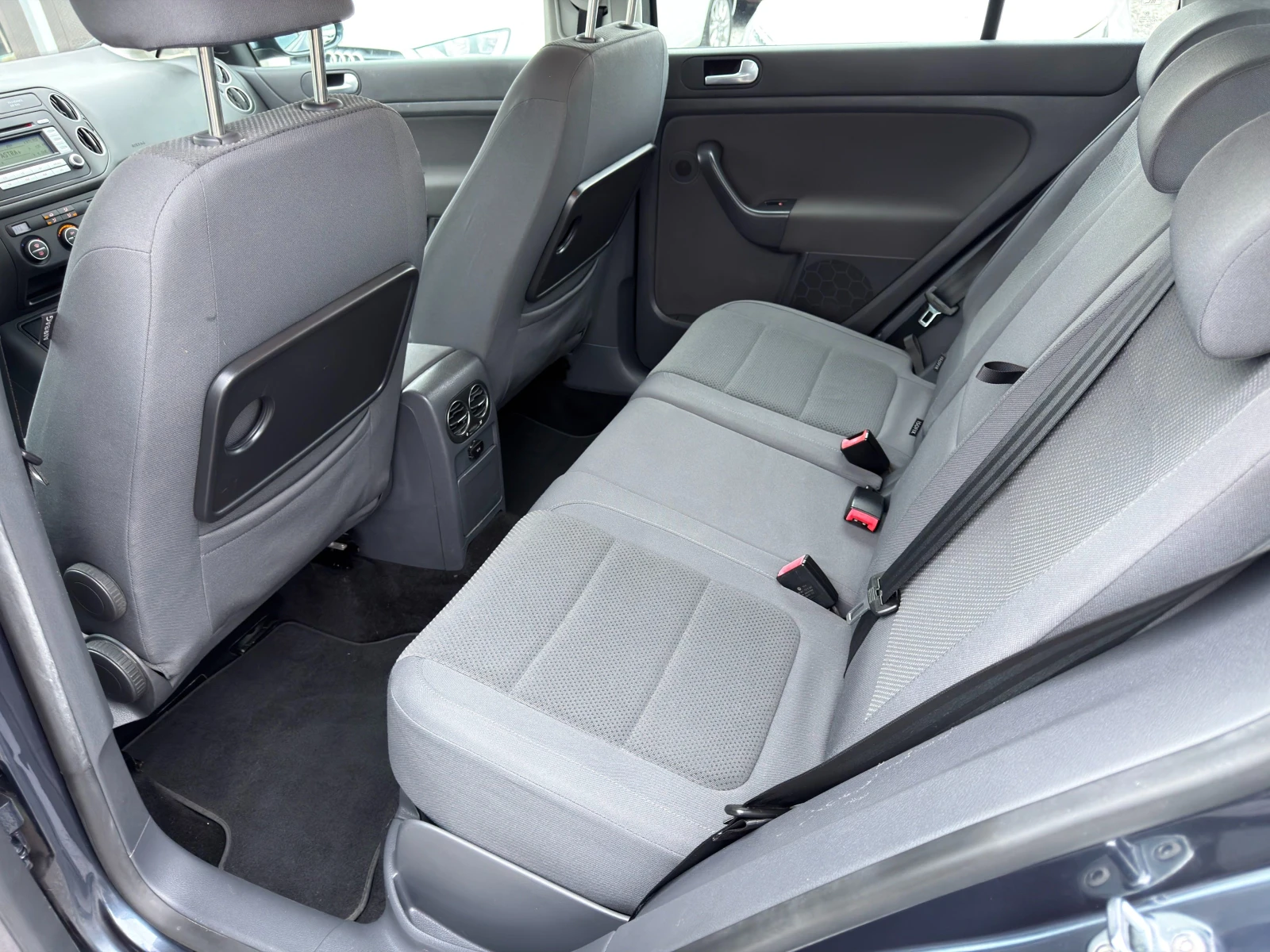 VW Golf Plus 1.6i TOP - изображение 7