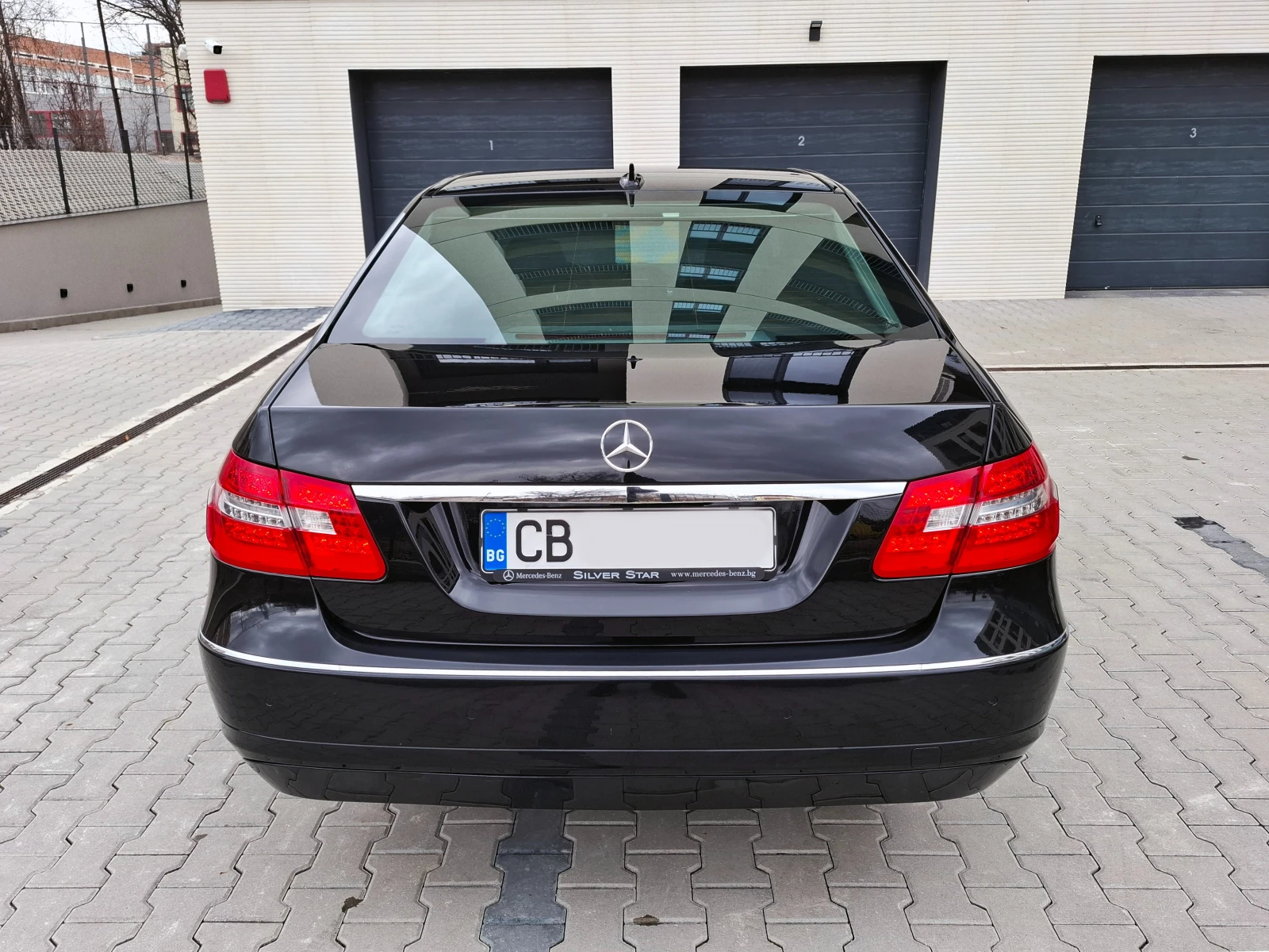 Mercedes-Benz E 220  - изображение 6