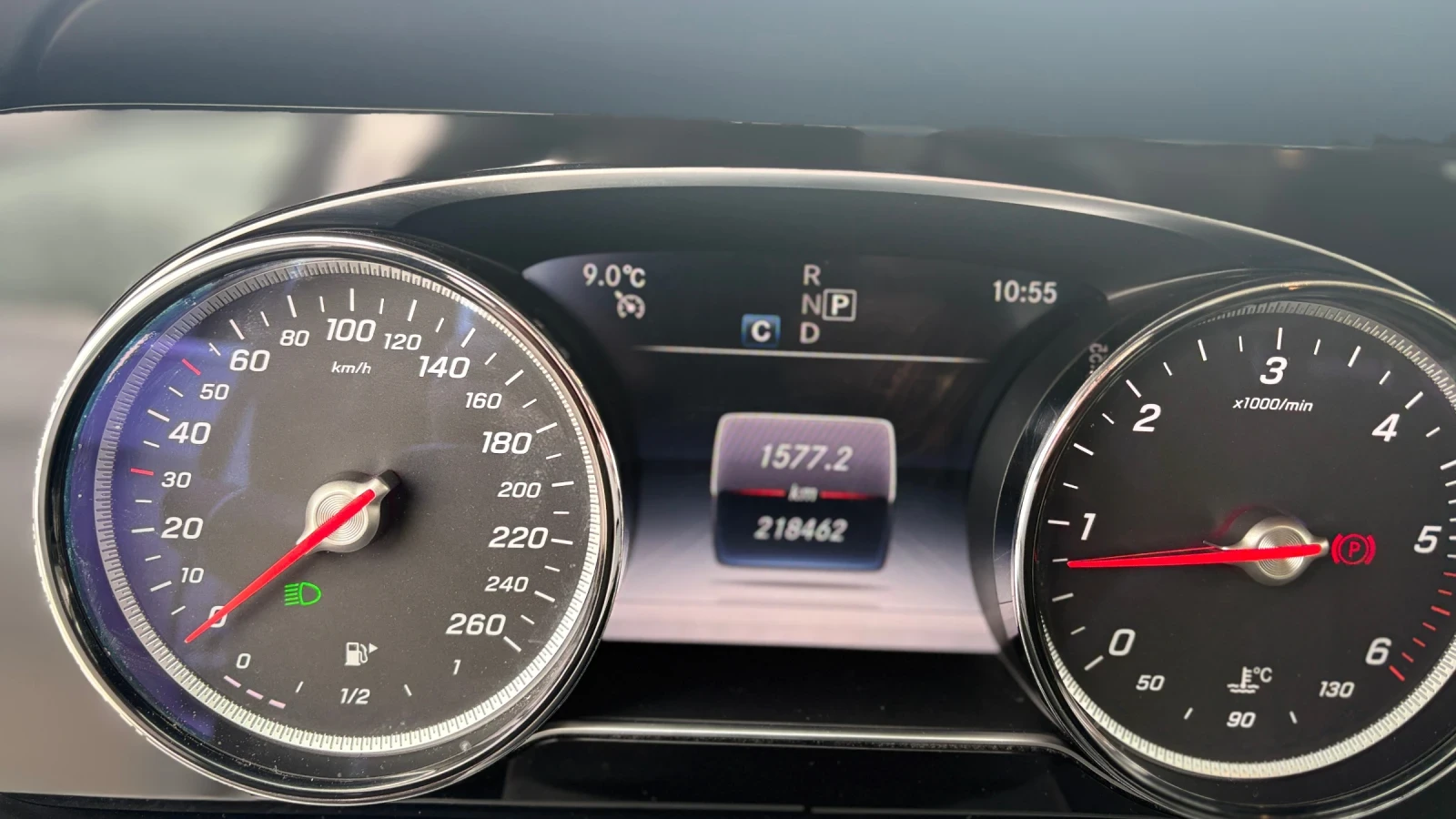 Mercedes-Benz E 200, снимка 11 - Автомобили и джипове - 53911240