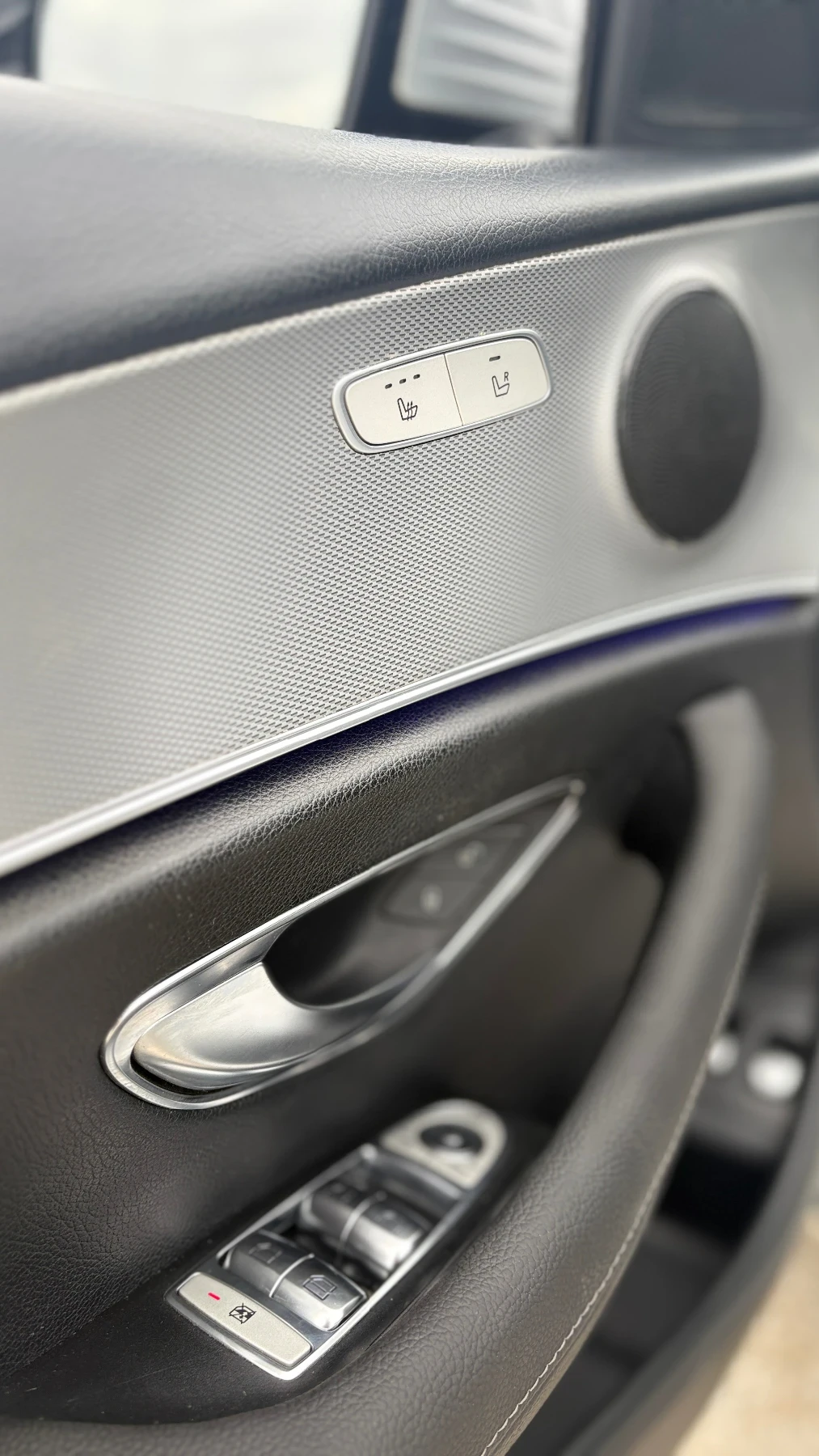 Mercedes-Benz E 200, снимка 10 - Автомобили и джипове - 53911240