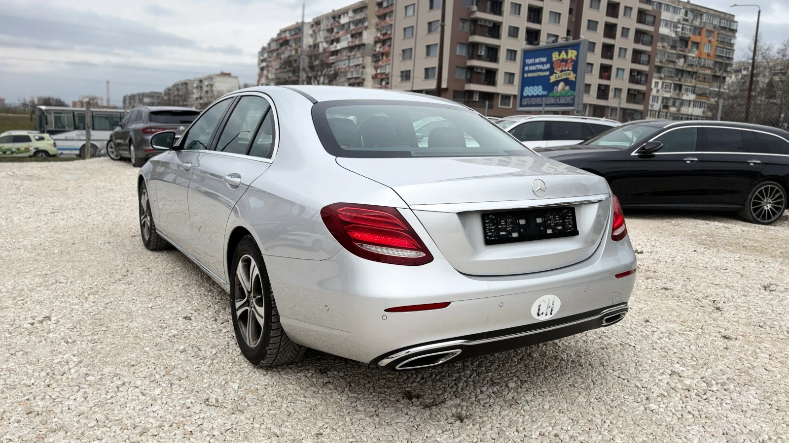 Mercedes-Benz E 200, снимка 4 - Автомобили и джипове - 53911240