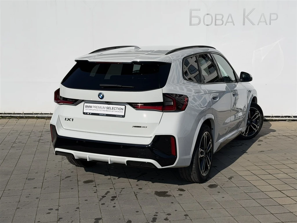 BMW iX1 xDrive30, снимка 2 - Автомобили и джипове - 53976710