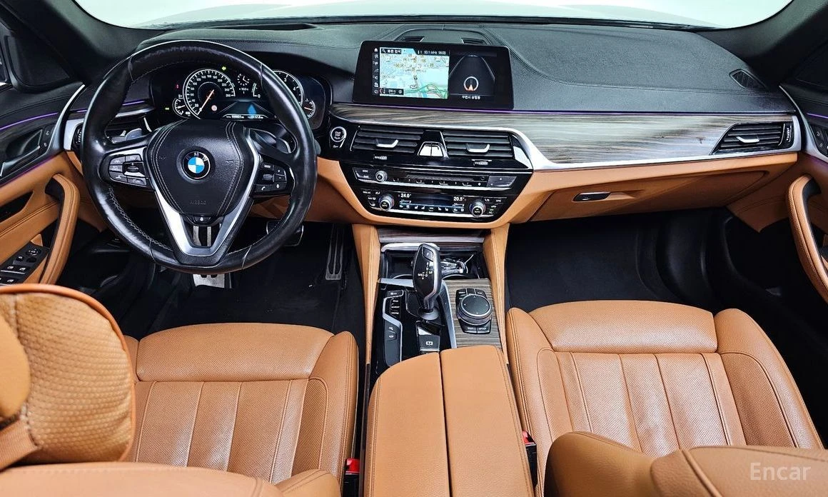 BMW 520, снимка 7 - Автомобили и джипове - 54123738