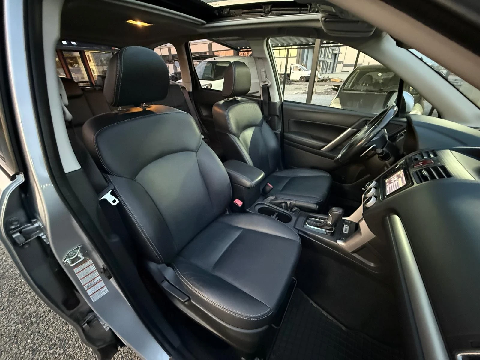 Subaru Forester 2.0 XT AUT. NAVI , снимка 13 - Автомобили и джипове - 54196508