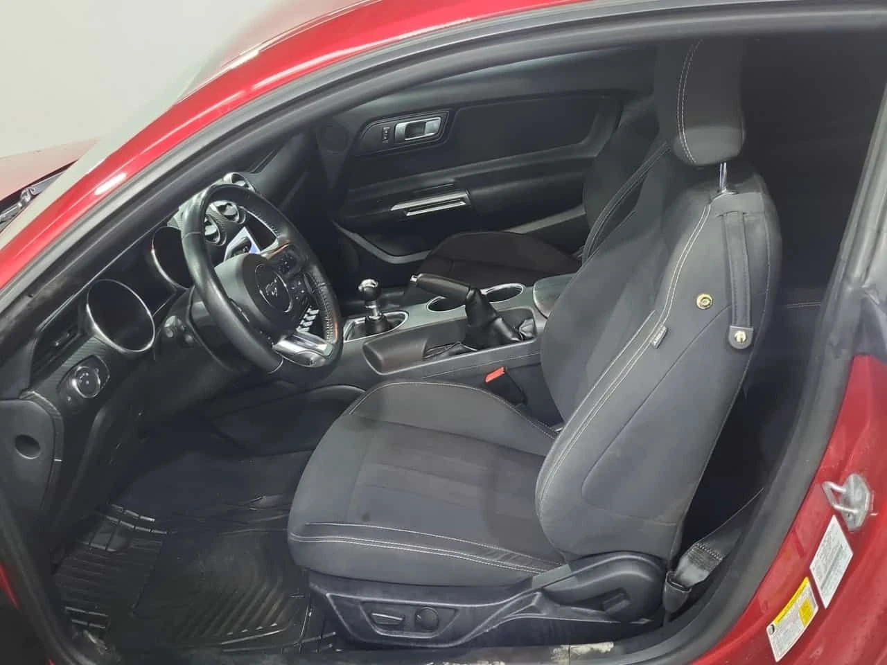 Ford Mustang * EcoBoost * CARFAX * БЕЗ ПЪРВОНАЧАЛНА ВНОСКА, снимка 5 - Автомобили и джипове - 54366544