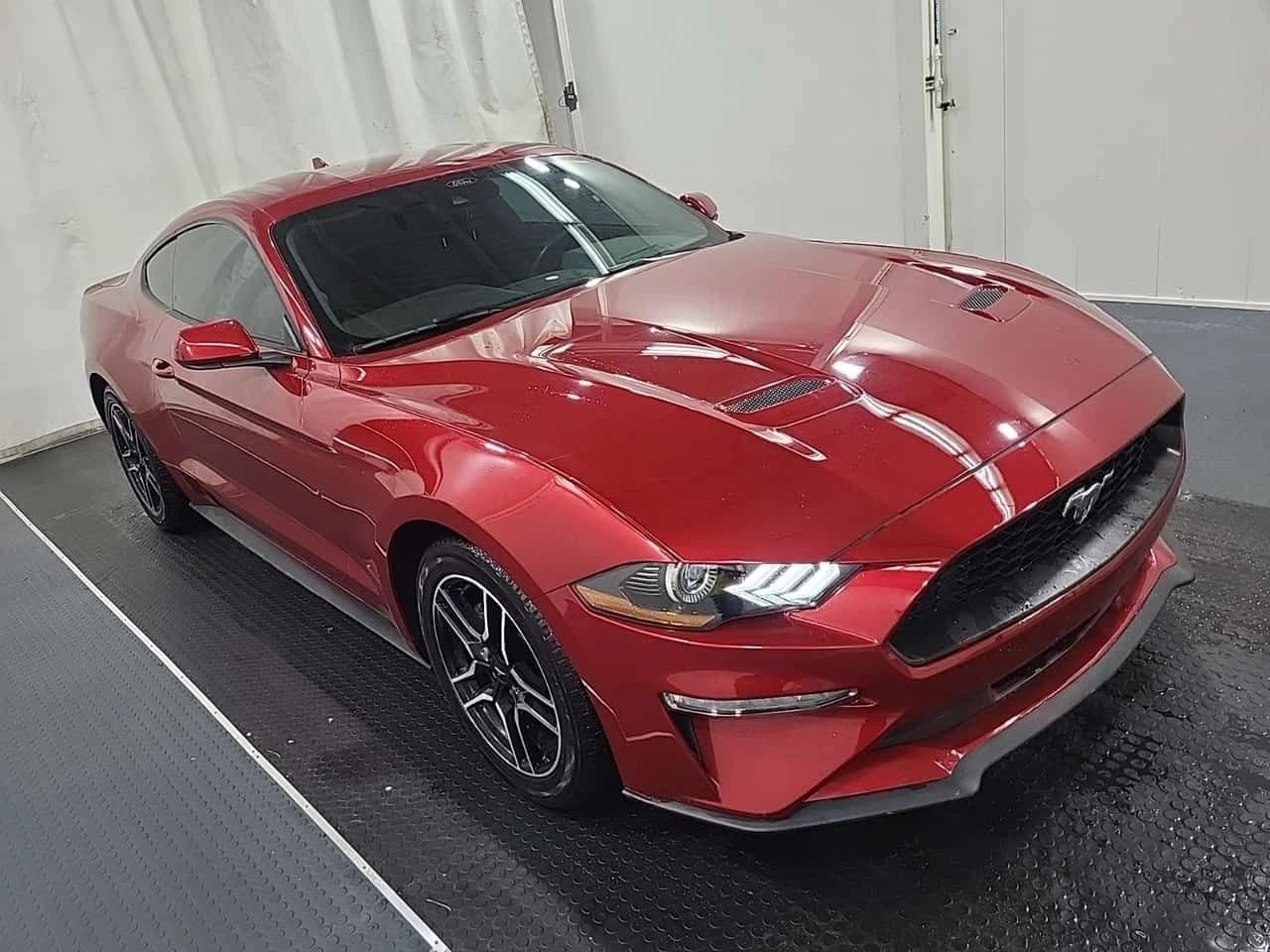 Ford Mustang * EcoBoost * CARFAX * БЕЗ ПЪРВОНАЧАЛНА ВНОСКА, снимка 3 - Автомобили и джипове - 54366544