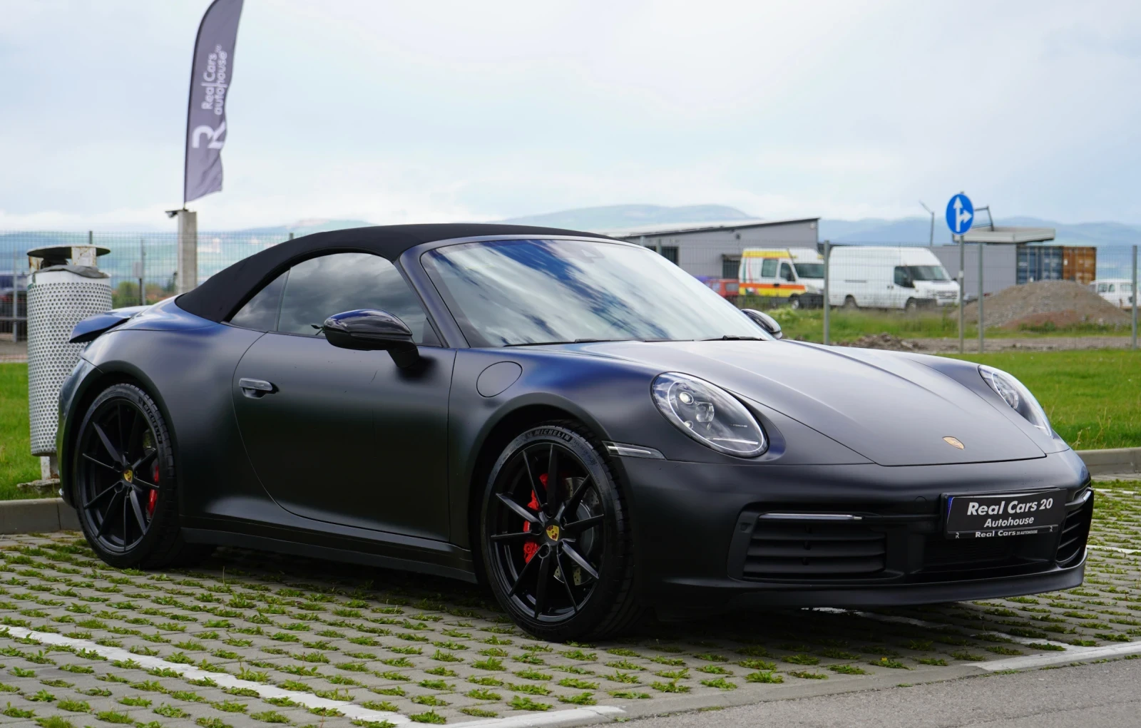 Porsche 911 CARRERA* CABRIO* SPORT CHRONO* BOSE* CAMERA* , снимка 3 - Автомобили и джипове - 54523352