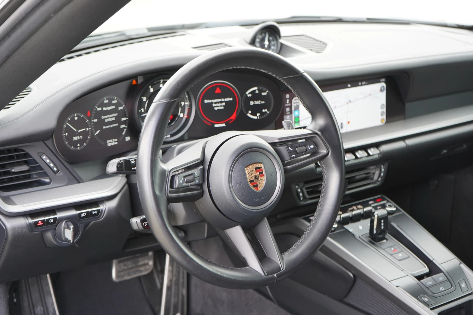 Porsche 911 CARRERA* CABRIO* SPORT CHRONO* BOSE* CAMERA* , снимка 9 - Автомобили и джипове - 54523352