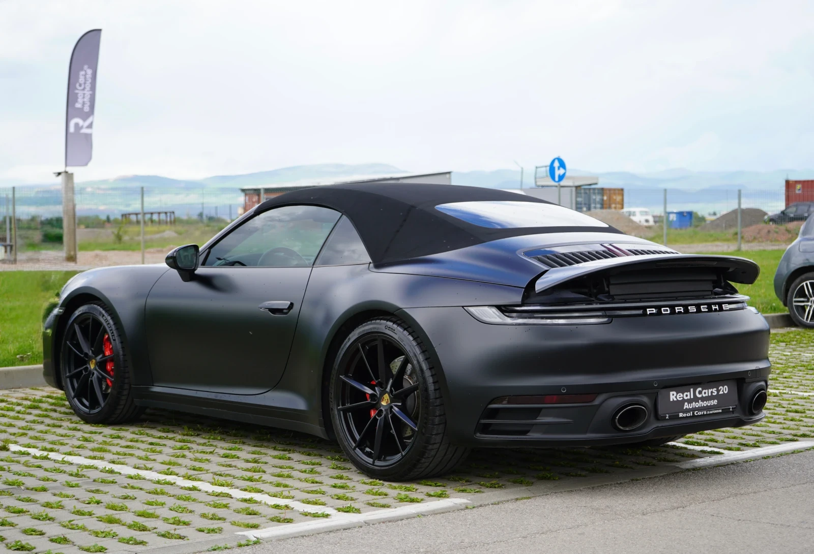 Porsche 911 CARRERA* CABRIO* SPORT CHRONO* BOSE* CAMERA* , снимка 6 - Автомобили и джипове - 54523352