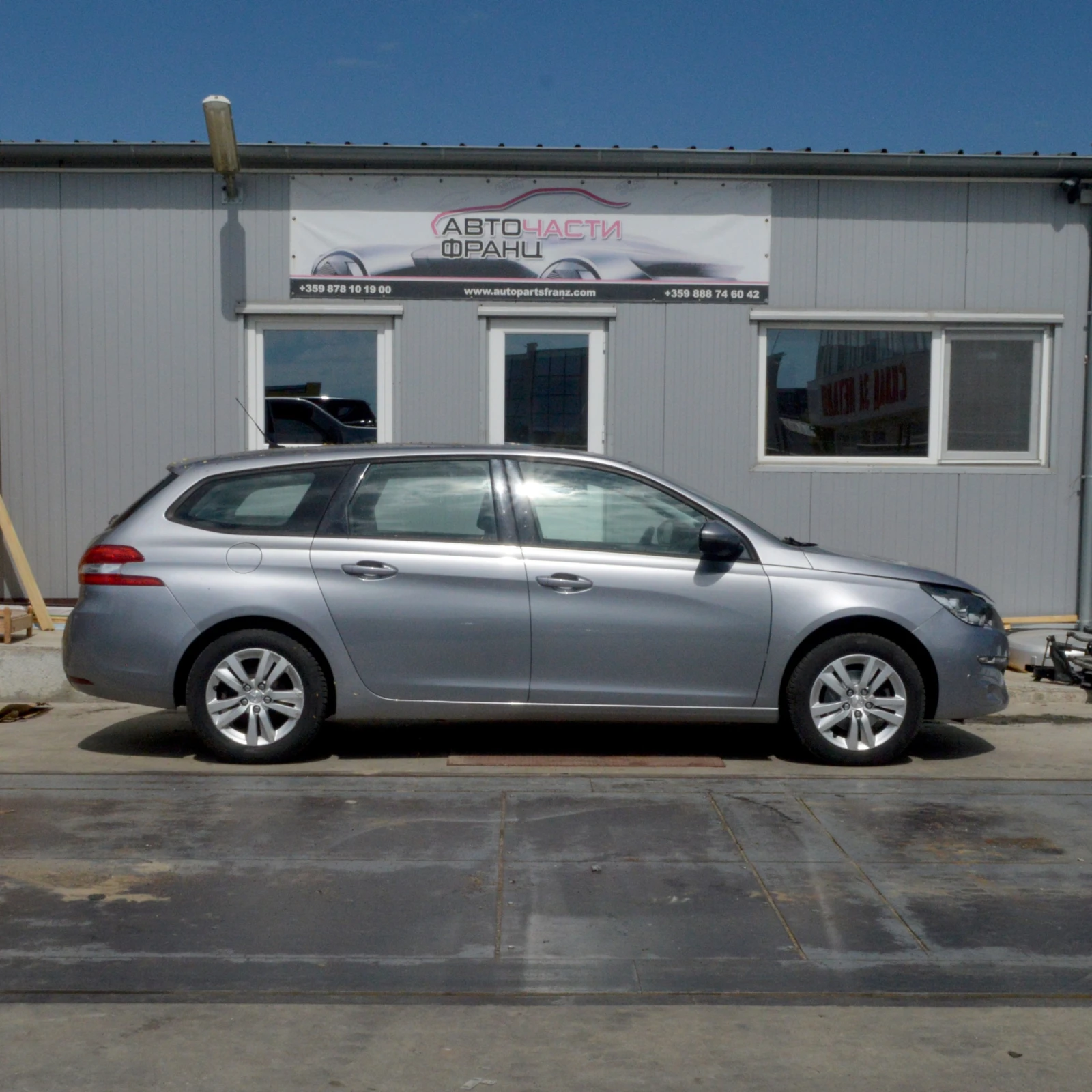 Peugeot 308 1.6 HDI повреден двигател, снимка 3 - Автомобили и джипове - 54685647