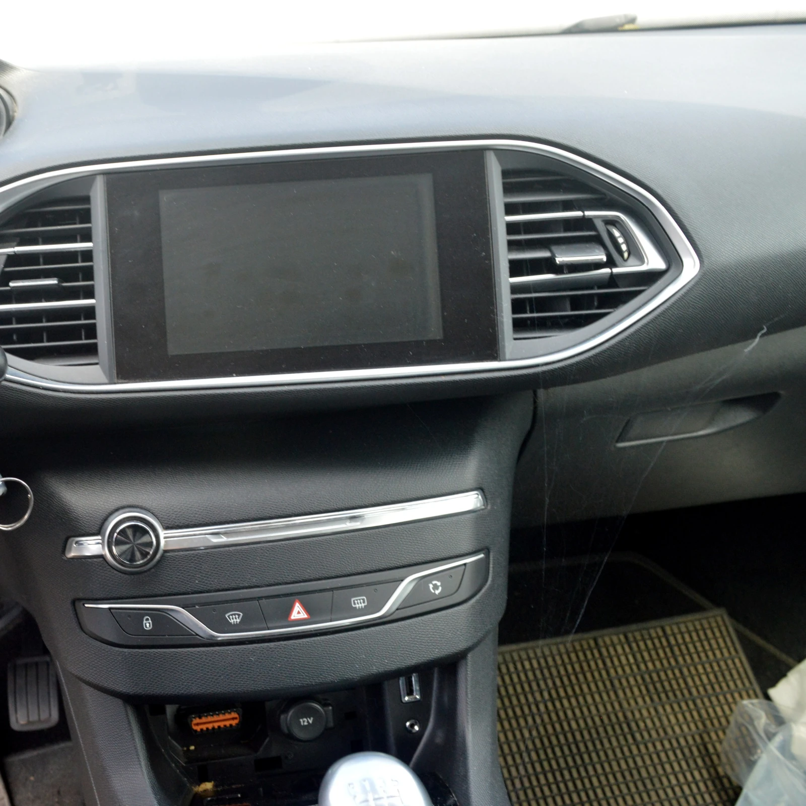 Peugeot 308 1.6 HDI повреден двигател, снимка 7 - Автомобили и джипове - 54685647