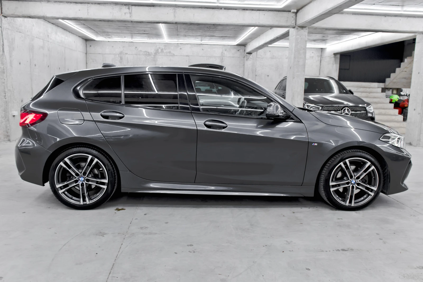 BMW 118 D M Performance, снимка 8 - Автомобили и джипове - 55232118