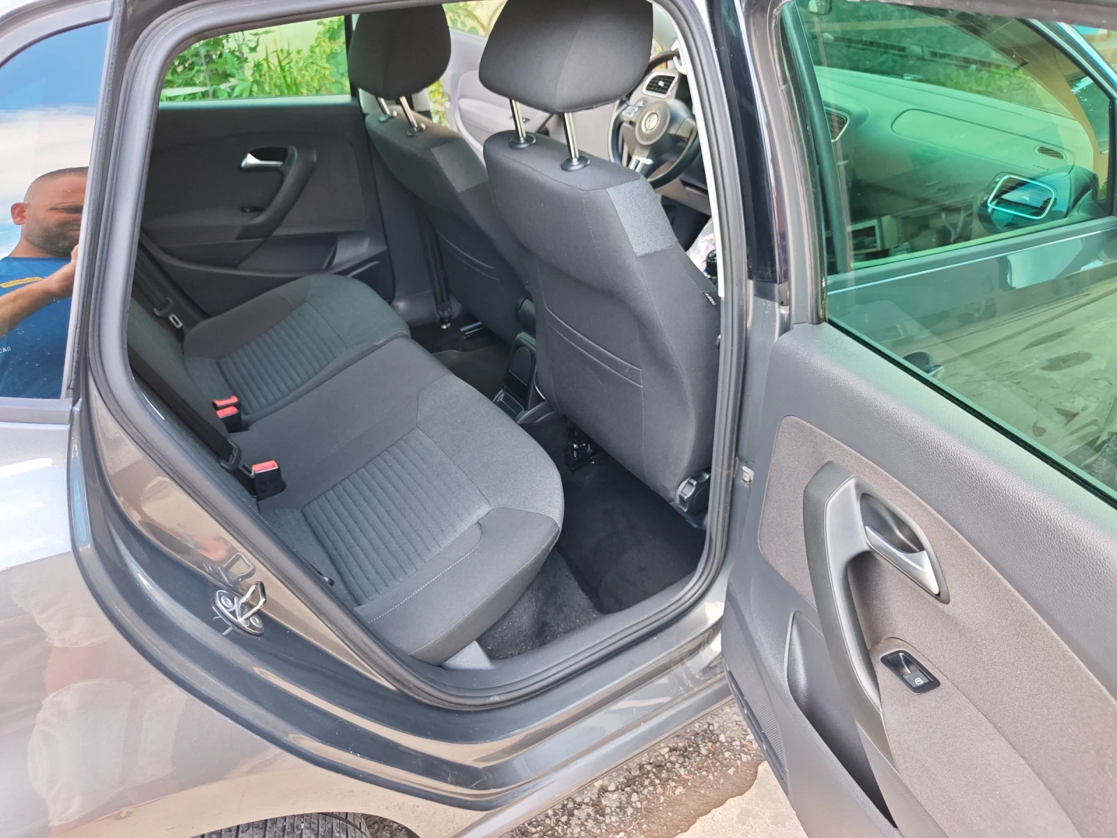 VW Polo 1.6TDI 90ps, снимка 7 - Автомобили и джипове - 55259576