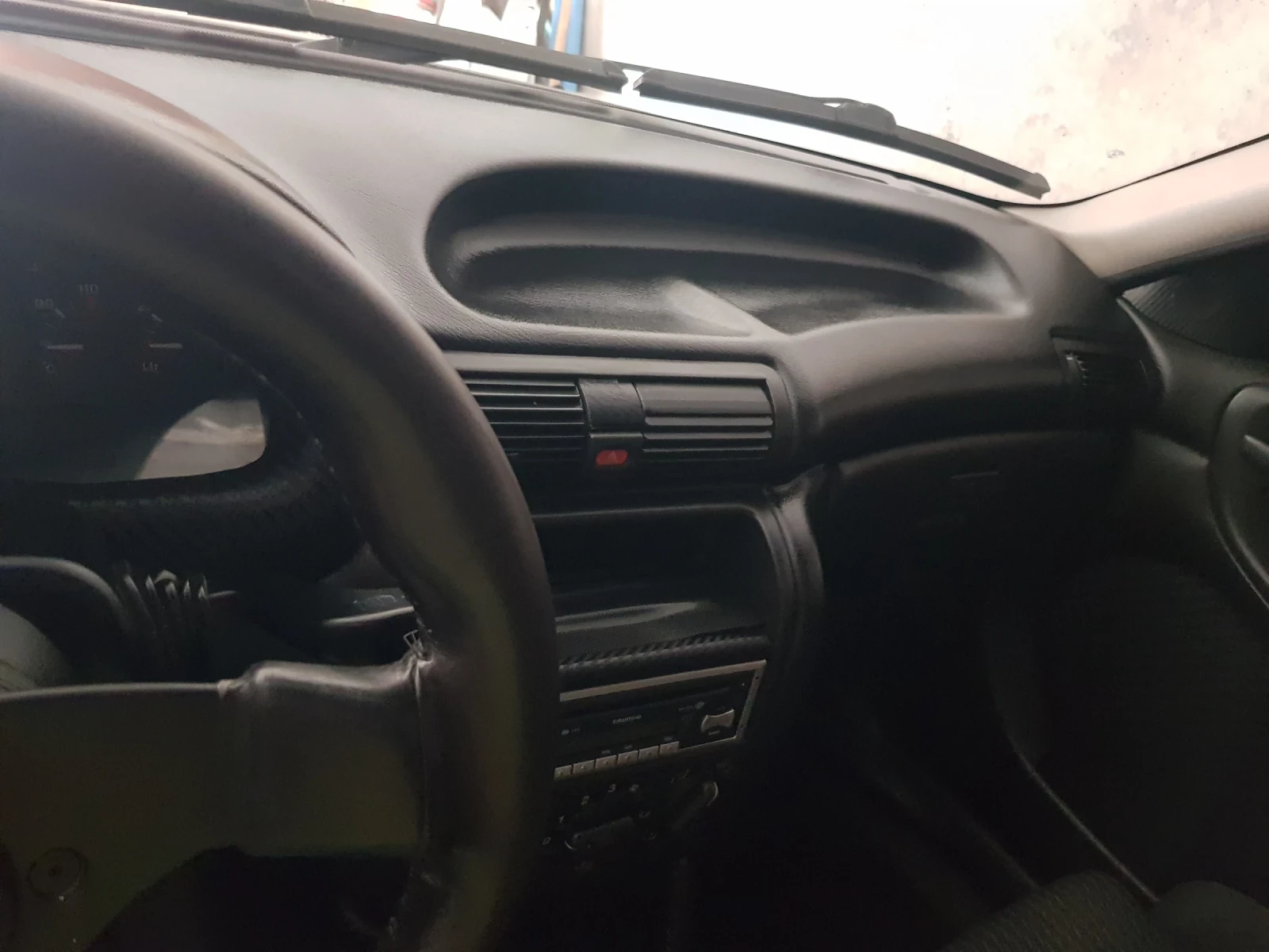 Opel Astra GSi 2.0 16V C20XE, снимка 2 - Автомобили и джипове - 55785317