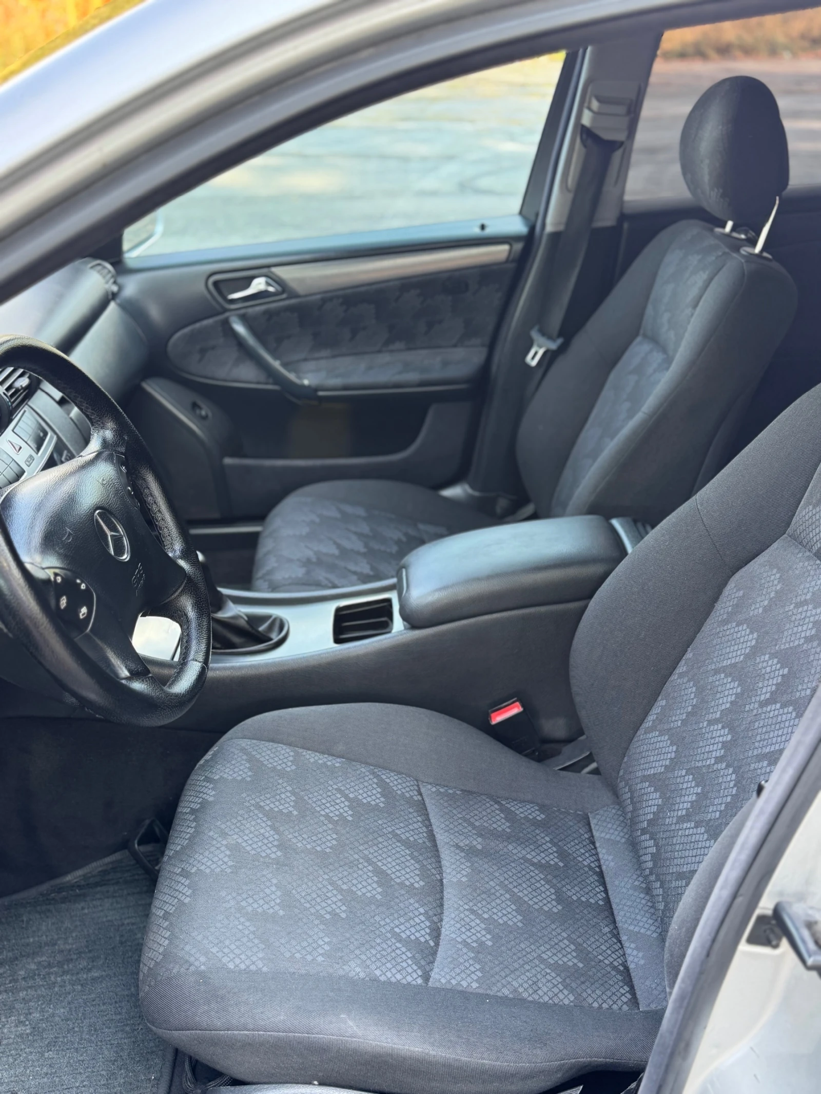 Mercedes-Benz C 220 2.2CDI/Avantgarde/, снимка 13 - Автомобили и джипове - 55804110