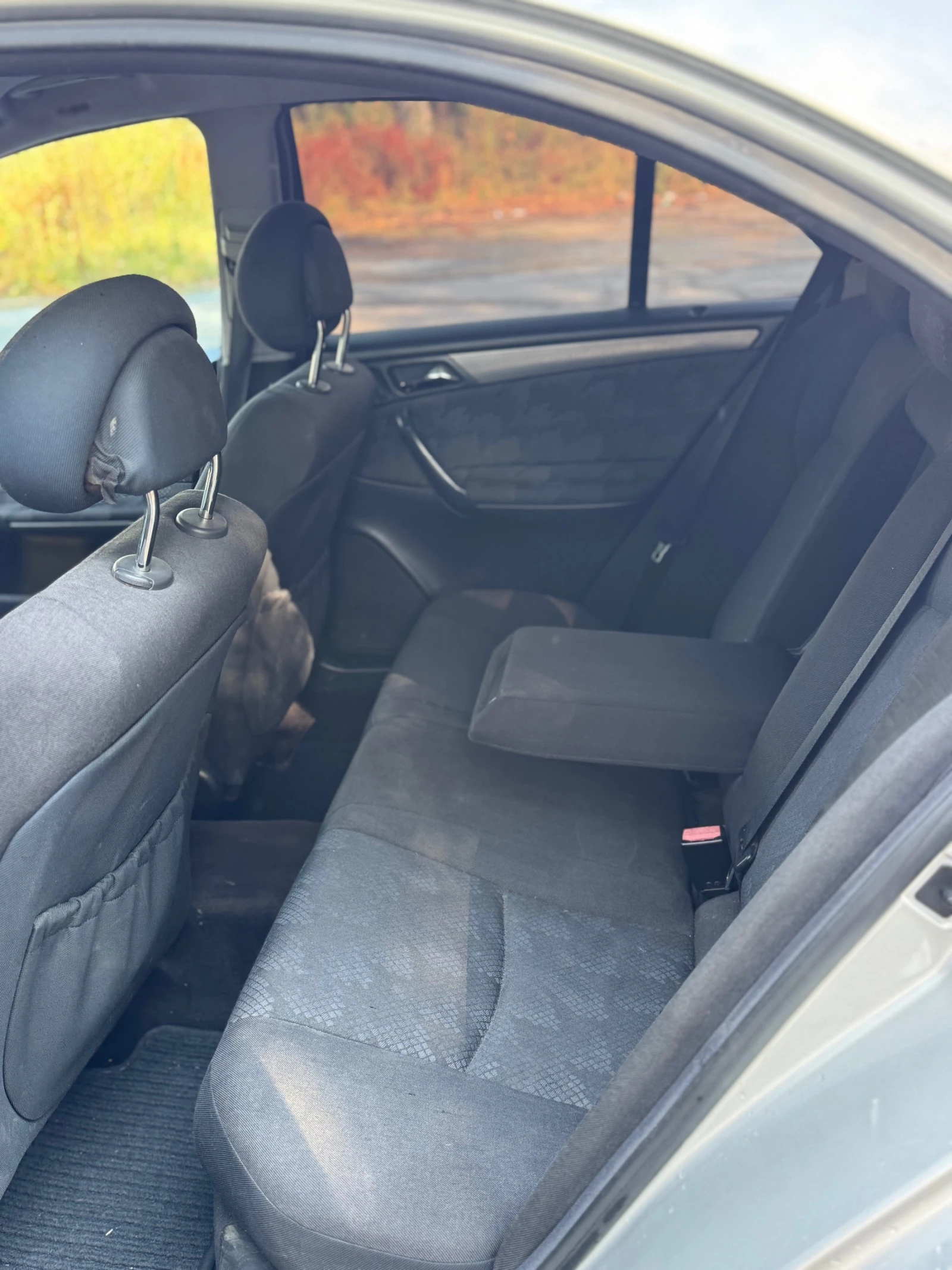 Mercedes-Benz C 220 2.2CDI/Avantgarde/, снимка 8 - Автомобили и джипове - 55804110