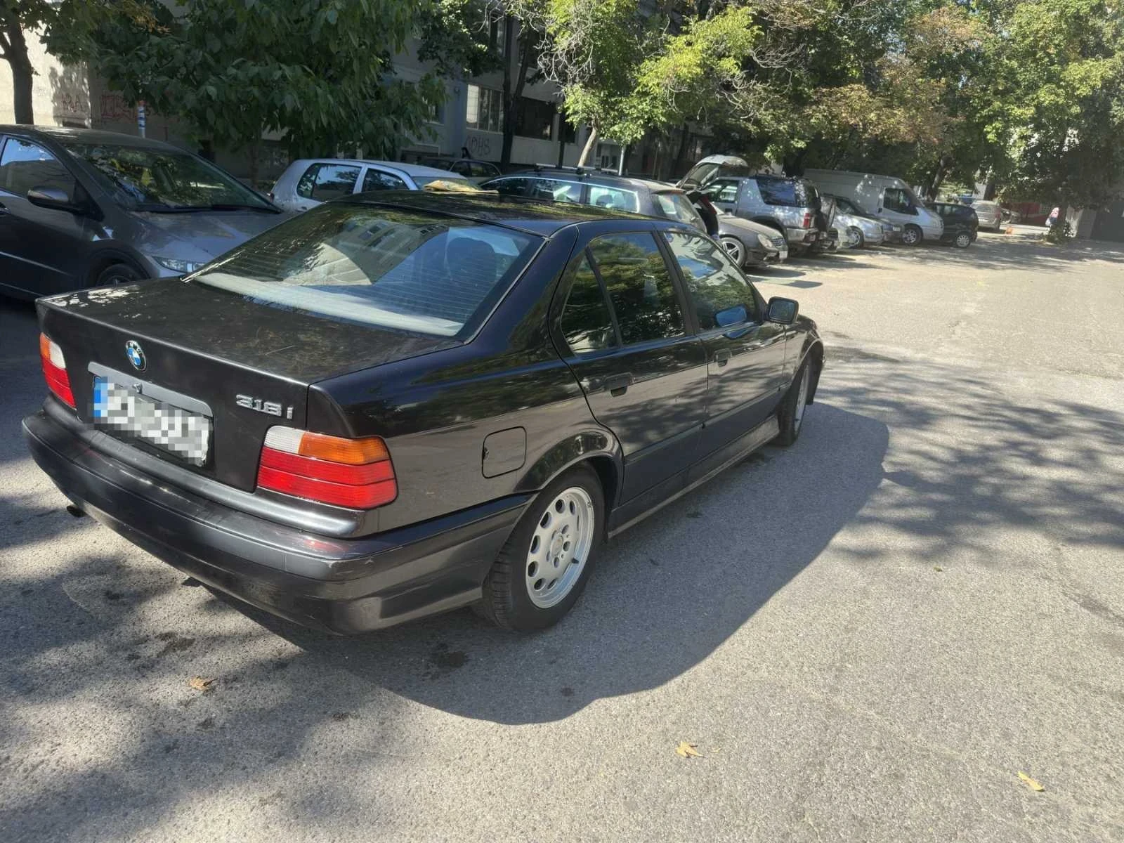 BMW 318, снимка 3 - Автомобили и джипове - 56230650