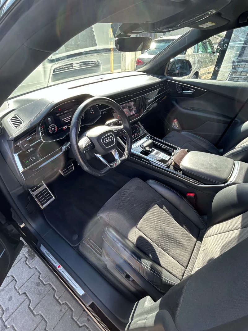 Audi Q8, снимка 8 - Автомобили и джипове - 47618047