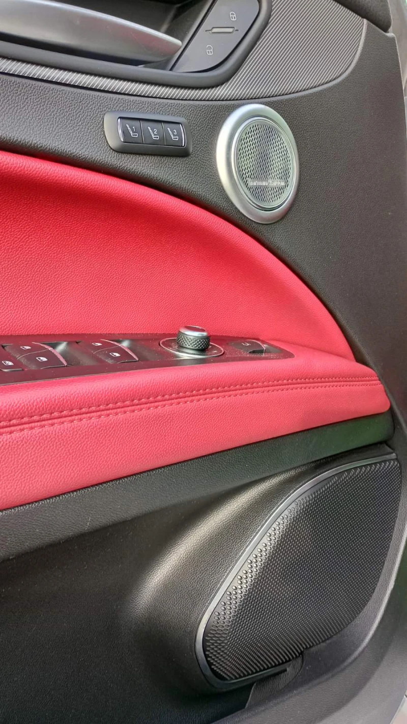Alfa Romeo Stelvio  2.0 280 кс AWD Automatic B&O, снимка 11 - Автомобили и джипове - 52720657