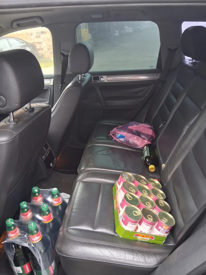 VW Touareg 3.0 TDI 220+ + R-LINE, снимка 11 - Автомобили и джипове - 52858080