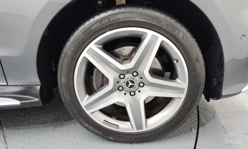 Mercedes-Benz GLE 350, снимка 5 - Автомобили и джипове - 53020128