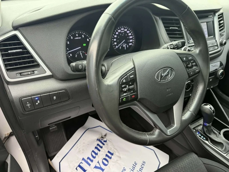 Hyundai Tucson * AWD* 2.0L * Premium* Camera, снимка 14 - Автомобили и джипове - 53355630