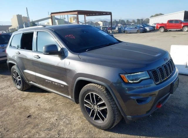 Jeep Grand cherokee Trailhawk* HEMI* BiXenon* Distronic* Подгрев* Пано, снимка 3 - Автомобили и джипове - 48823781