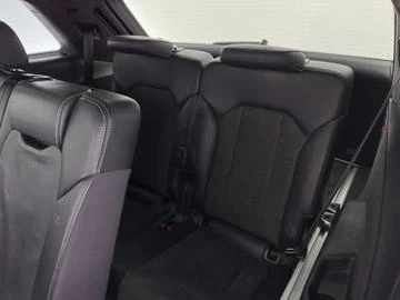 Audi Q7 S Line.Всички екстри. Завиващ заден мост., снимка 11 - Автомобили и джипове - 53446161