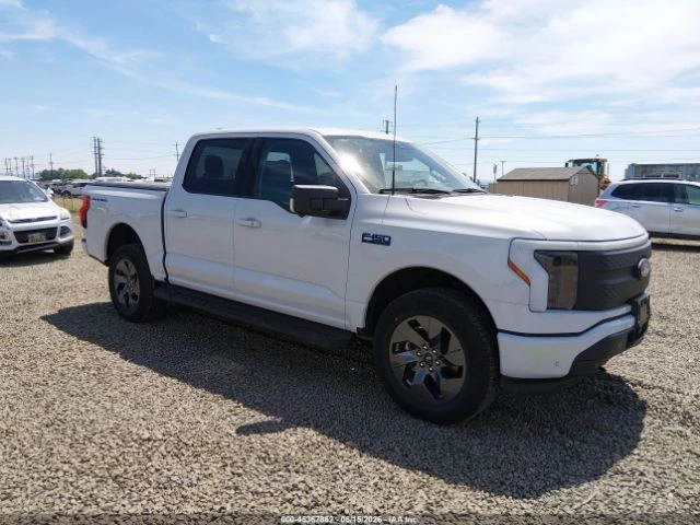 Ford F150 Lightning Flash 4WD, снимка 2 - Автомобили и джипове - 55123315