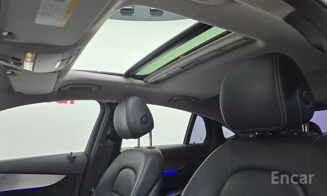 Mercedes-Benz GLC 220 D | COUPE | 360 CAMERA | ПАНОРАМА | ASSISTANT PKG , снимка 14 - Автомобили и джипове - 55605885