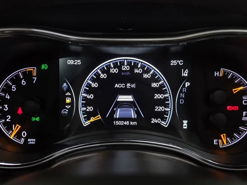 Jeep Cherokee 3.6 Overland| 295к.с., снимка 8 - Автомобили и джипове - 56211518
