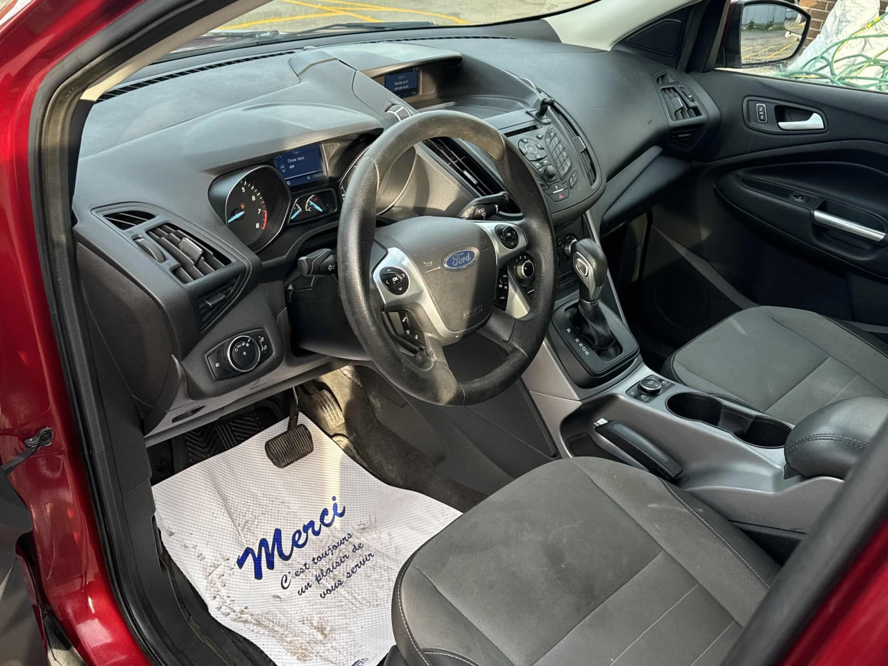 Ford Escape CARFAX* АВТОФИНАНСИРАНЕ* БЕЗ ПЪРВОНАЧАЛНА ВНОСКА*  - изображение 5