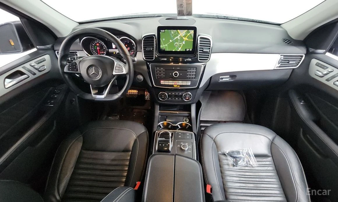 Mercedes-Benz GLE 350  - изображение 7