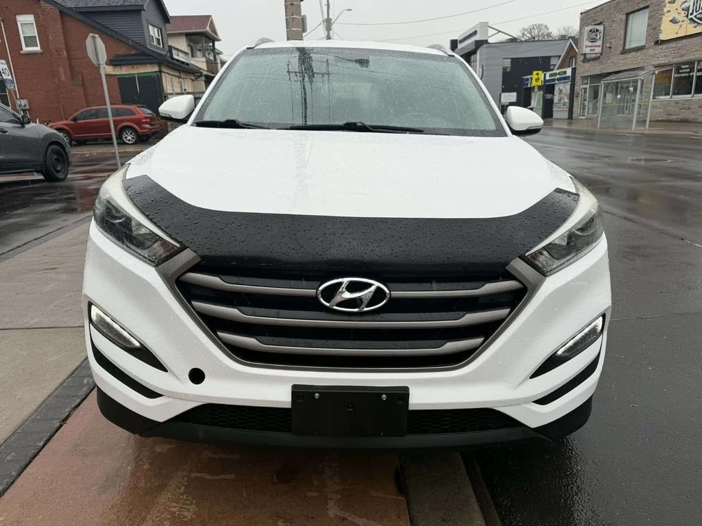 Hyundai Tucson AWD 4dr 2.0L Premium - изображение 2