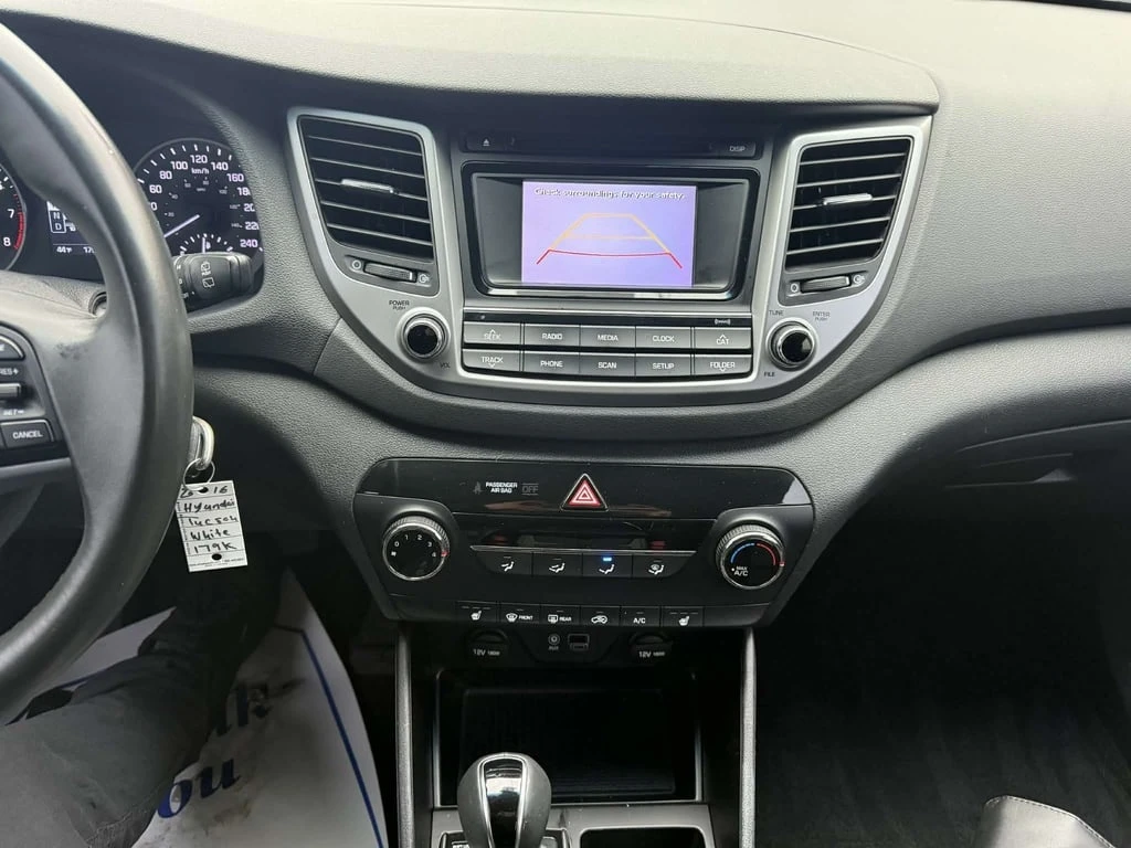 Hyundai Tucson * AWD* 2.0L * Premium* Camera | Mobile.bg � ����������� 12