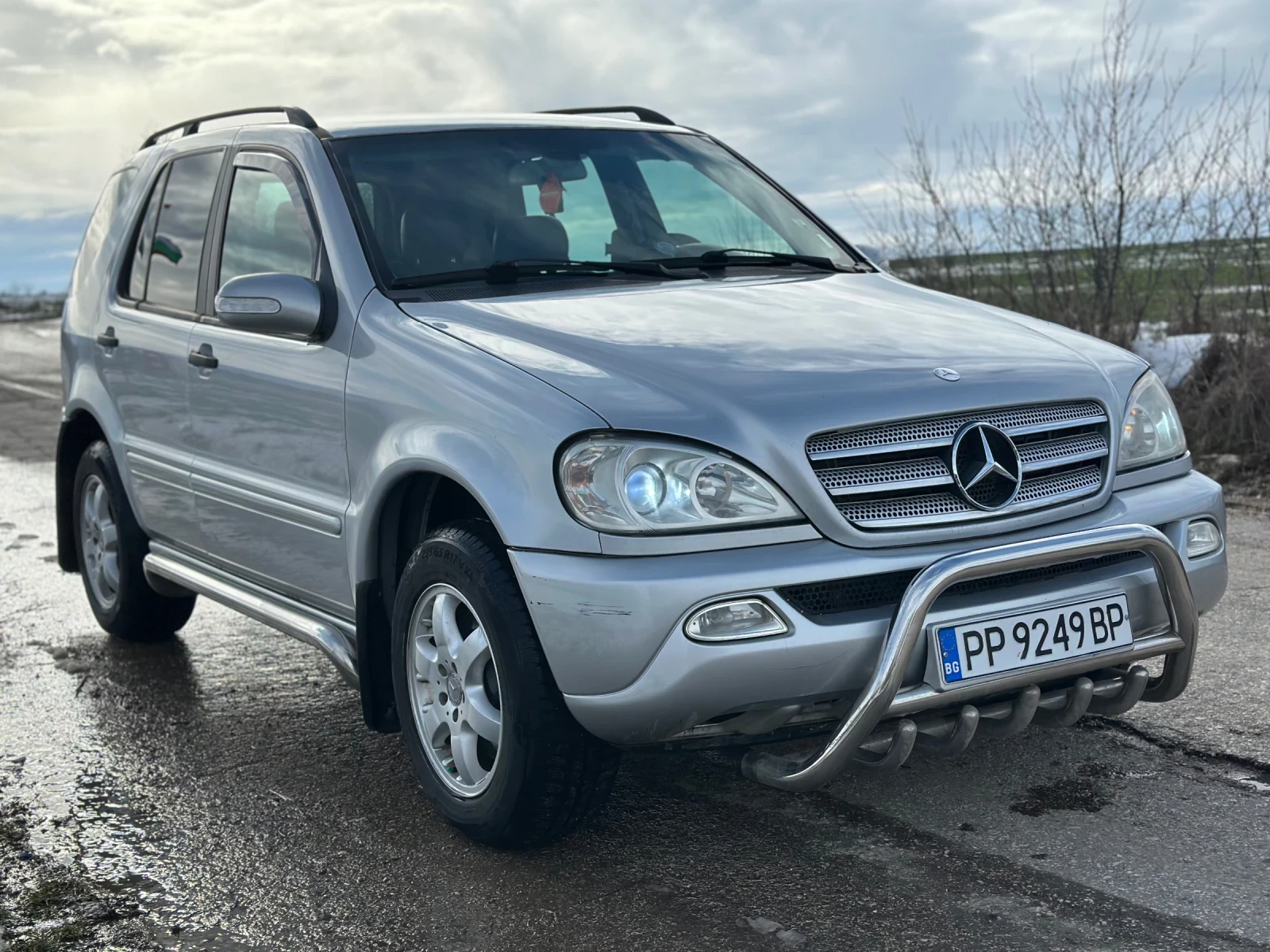 Mercedes-Benz ML 270 Като нова, снимка 3 - Автомобили и джипове - 53749550