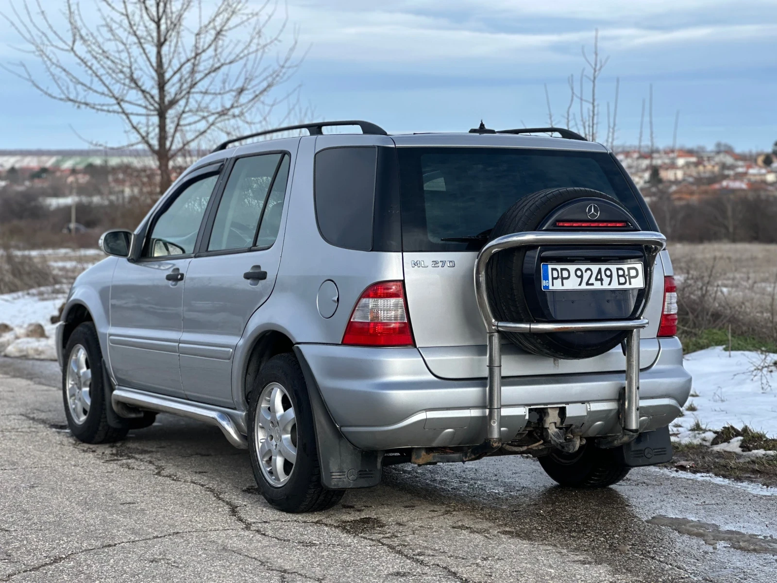 Mercedes-Benz ML 270 Като нова, снимка 4 - Автомобили и джипове - 53749550