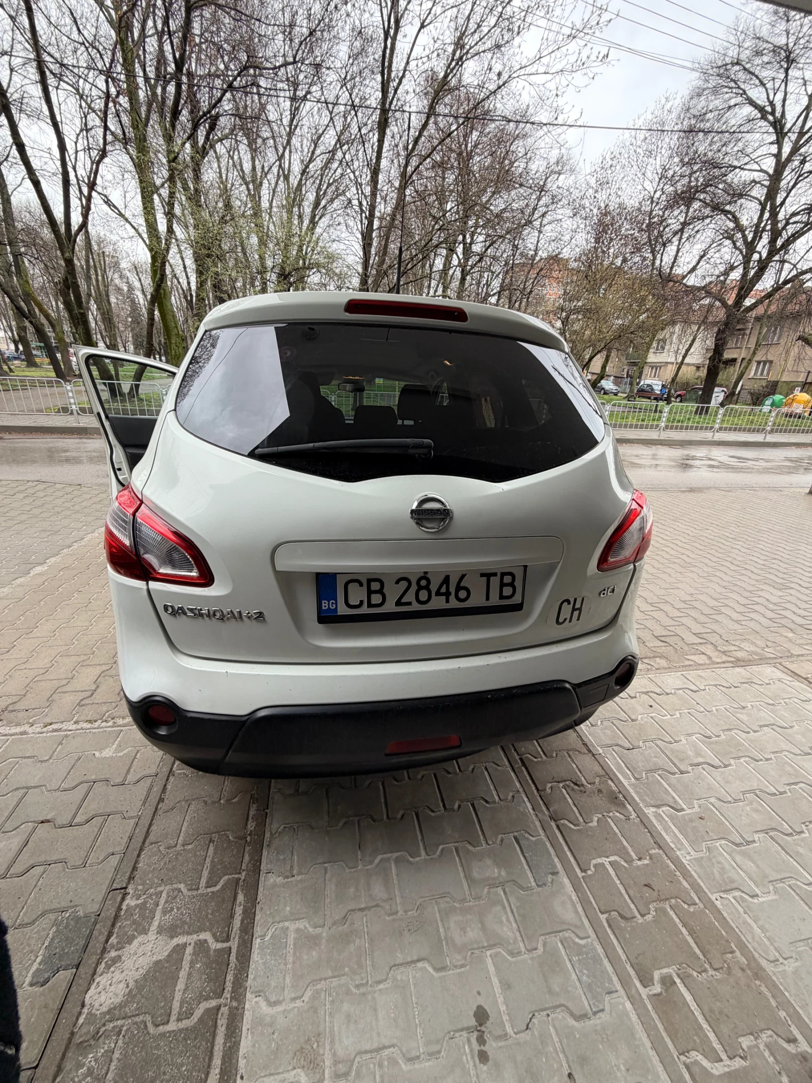 Nissan Qashqai, снимка 2 - Автомобили и джипове - 54636994