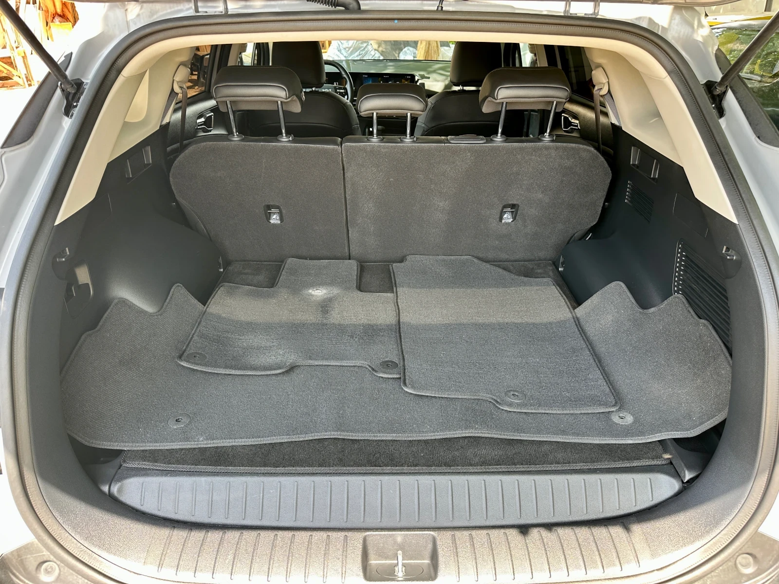 Kia Sportage НАЛИЧНА, ГАЗ, ЕДИНСТВЕНА В БГ, камера, ПОДГРЯ, снимка 17 - Автомобили и джипове - 54400154