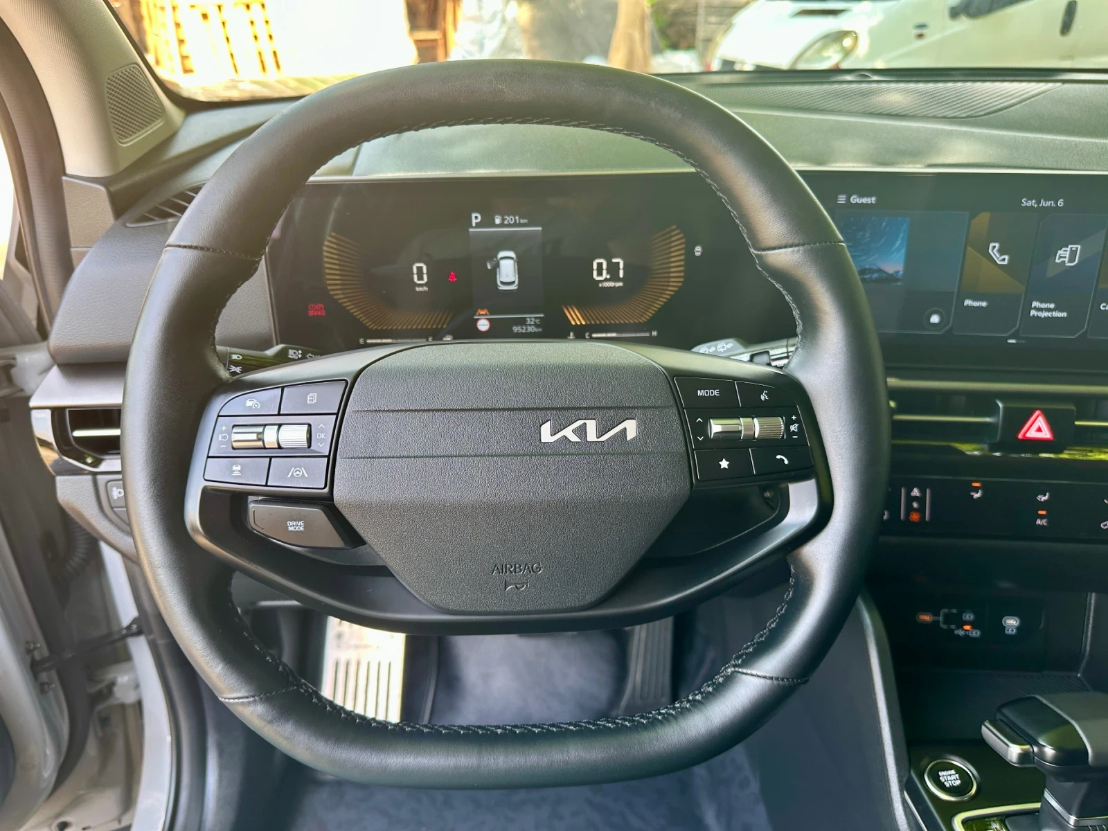 Kia Sportage НАЛИЧНА, ГАЗ, ЕДИНСТВЕНА В БГ, камера, ПОДГРЯ, снимка 11 - Автомобили и джипове - 54400154