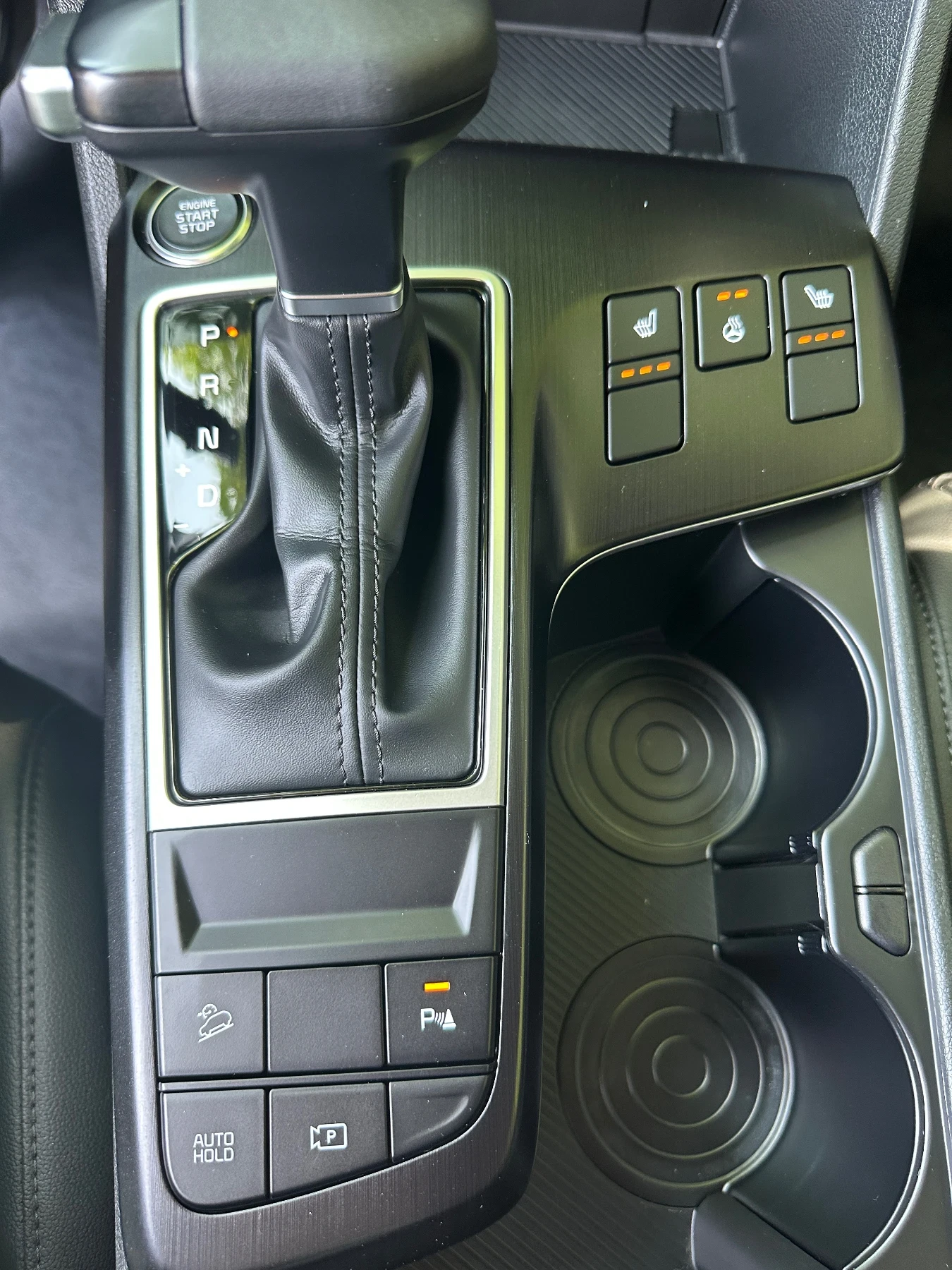 Kia Sportage НАЛИЧНА, ГАЗ, ЕДИНСТВЕНА В БГ, камера, ПОДГРЯ, снимка 15 - Автомобили и джипове - 54400154