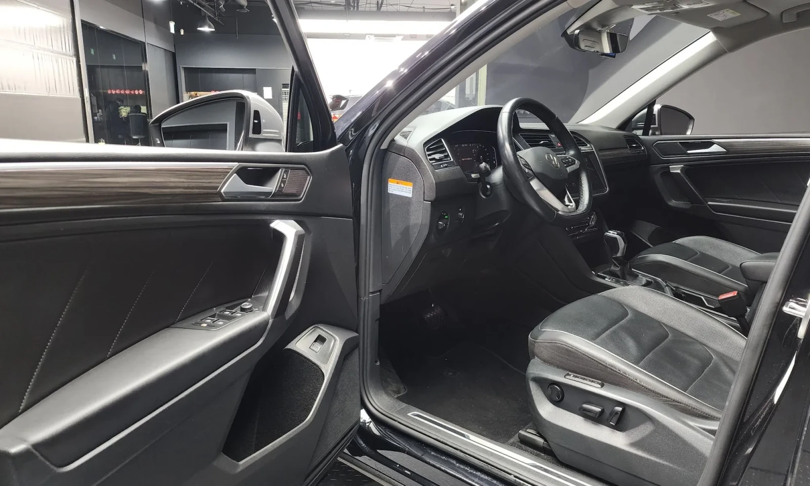 VW Tiguan Allspace Prestige* R-Line* Pano | Mobile.bg � ����������� 10