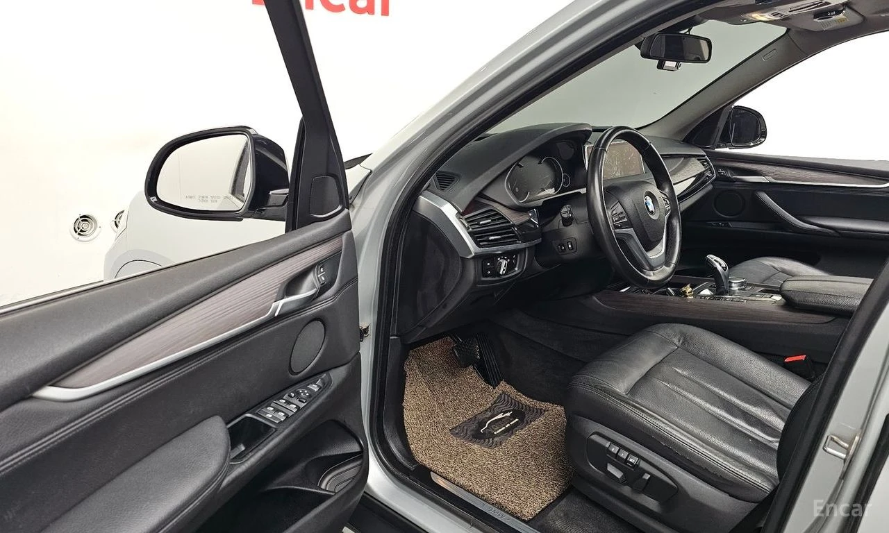 BMW X5 ПОДГРЕВИ * 360 КАМЕРА * HEAD-UP * АВТОКРЕДИТ , снимка 11 - Автомобили и джипове - 55233941